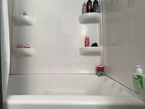 Snapshot of pinkhairfun16 chatting on 02/20/26, 09:17 pinkhairfun16 online show from 02/20/26, 09:17