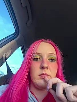 Snapshot of pinkhairfun16 chatting on 04/01/26, 12:02 pinkhairfun16 online show from 04/01/26, 12:02