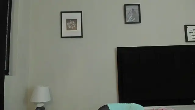 Snapshot of sabbrand0111 chatting on 04/10/26, 08:16 sabbrand0111 online show from 04/10/26, 08:16