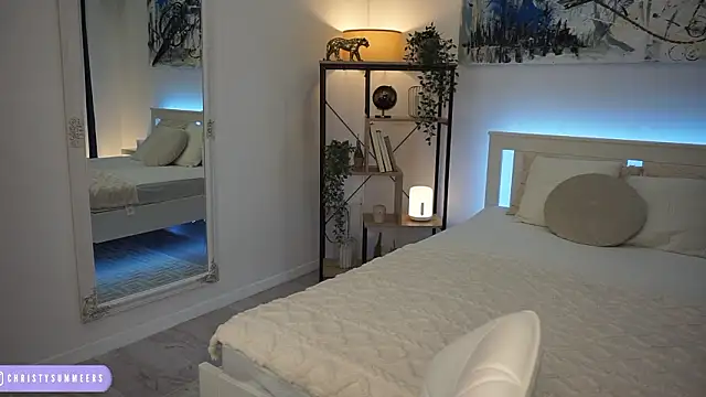 ChristySummeer online show from 03/06/26, 10:05