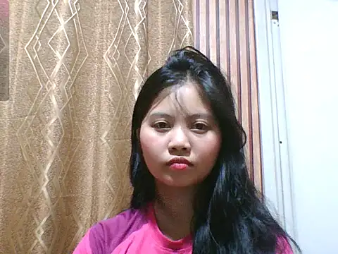 Snapshot of Kylie111777 chatting on 04/01/26, 12:28 Kylie111777 online show from 04/01/26, 12:28