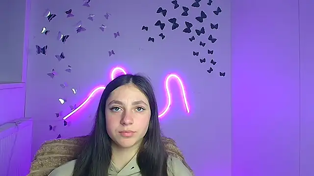 Snapshot of KissMeJulia chatting on 04/18/26, 05:48 KissMeJulia online show from 04/18/26, 05:48