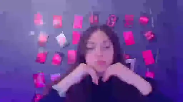 Snapshot of KissMeJulia chatting on 03/25/26, 06:29 KissMeJulia online show from 03/25/26, 06:29