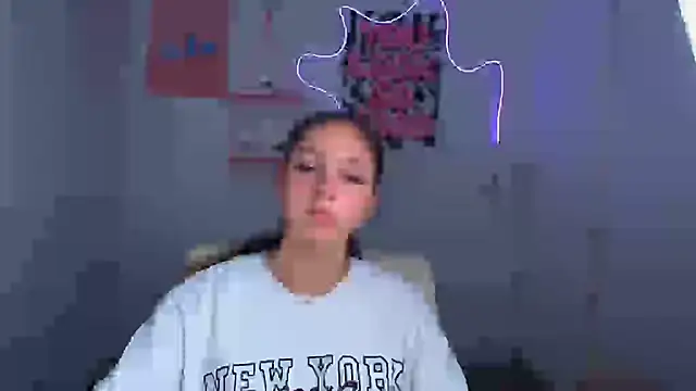 KissMeJulia online show from 06/30/26, 11:10