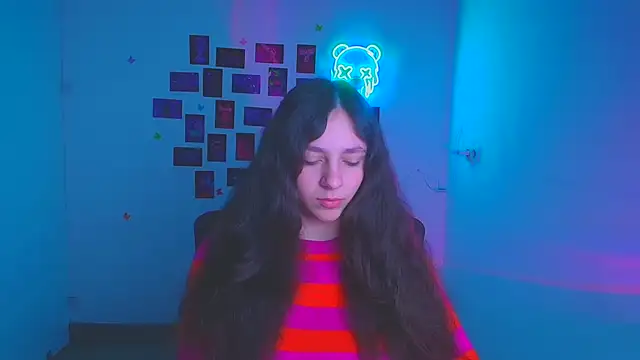 Snapshot of KissMeJulia chatting on 03/21/26, 06:25 KissMeJulia online show from 03/21/26, 06:25