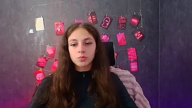 KissMeJulia online show from 07/24/26, 05:47