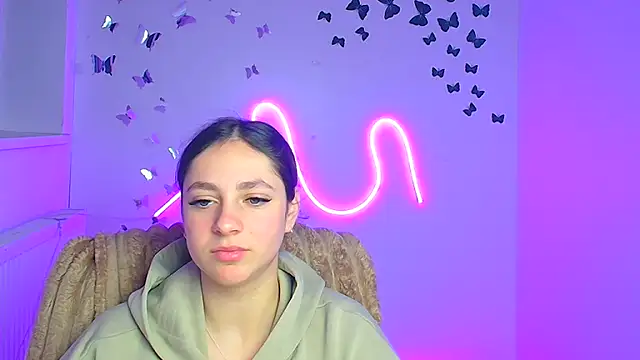 Snapshot of KissMeJulia chatting on 04/11/26, 07:45 KissMeJulia online show from 04/11/26, 07:45