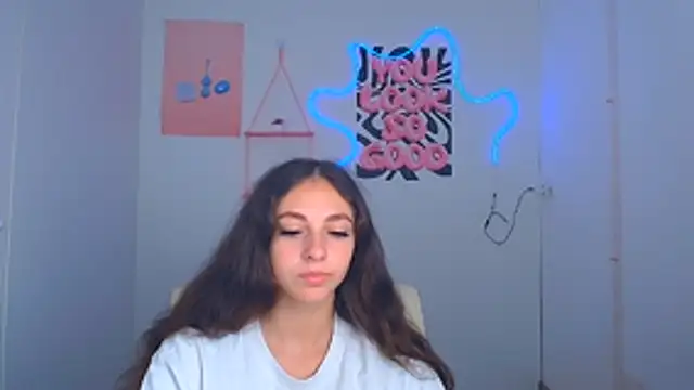 KissMeJulia online show from 07/12/26, 05:41