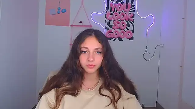 KissMeJulia online show from 07/28/26, 05:48