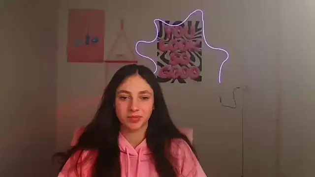 Snapshot of KissMeJulia chatting on 03/17/26, 06:38 KissMeJulia online show from 03/17/26, 06:38