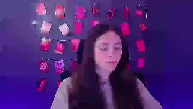 Snapshot of KissMeJulia chatting on 03/18/26, 06:27 KissMeJulia online show from 03/18/26, 06:27