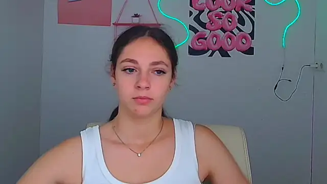 KissMeJulia online show from 07/18/26, 05:38