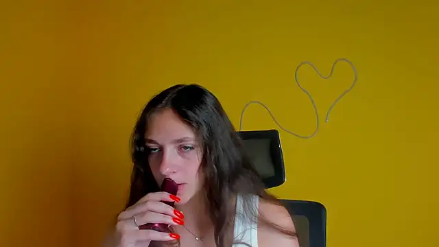 KissMeJulia online show from 07/30/26, 05:50