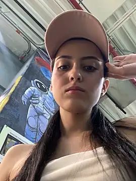 Snapshot of violetta_cutest_ chatting on 04/04/26, 11:44 violetta cutest online show from 04/04/26, 11:44