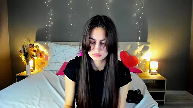 Adele Lanea online show from 04/22/26, 12:50