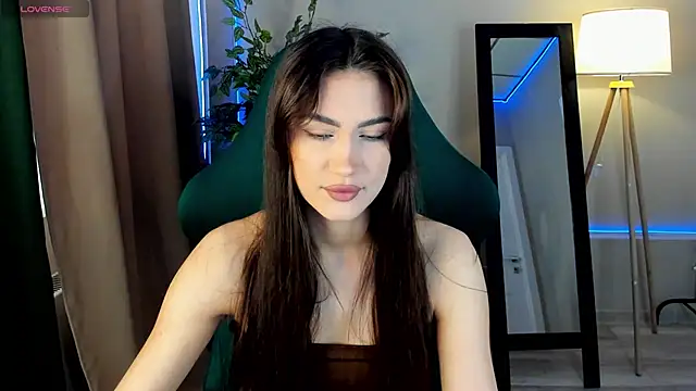 Adele Lanea online show from 05/04/26, 12:58