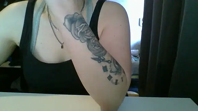 Geileboef28 online show from 04/14/26, 11:59