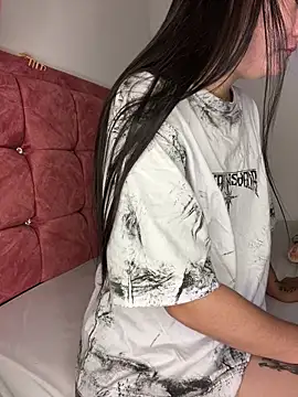 Sofia-squir online show from 03/04/26, 05:15