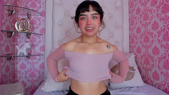 Snapshot of Mai_Rouse chatting on 02/18/26, 12:34 Mai Rouse online show from 02/18/26, 12:34