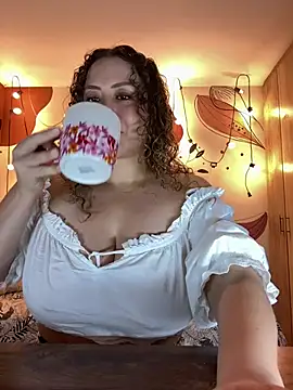 Elisabeth-rodriguez online show from 04/14/26, 11:26