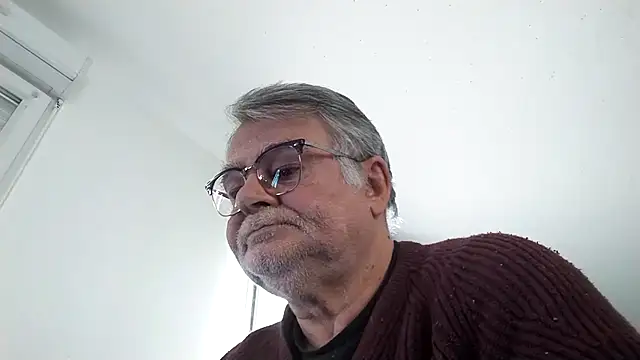 Snapshot of Vieux_pervert chatting on 03/01/26, 08:03 Vieux pervert online show from 03/01/26, 08:03