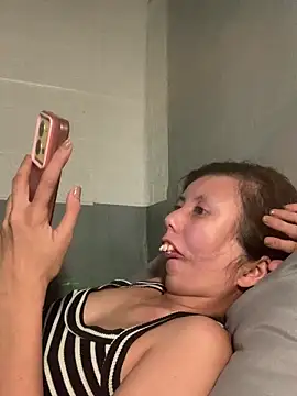 lady moon09 online show from 04/16/26, 02:40