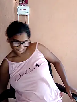 indianstrawberrylips4u online show from 03/27/26, 09:32