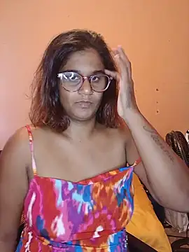 indianstrawberrylips4u online show from 05/21/26, 05:16