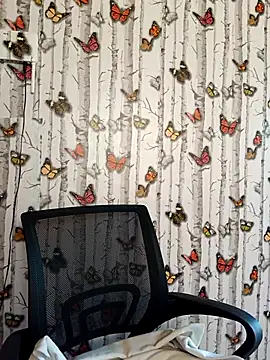 indianstrawberrylips4u online show from 05/09/26, 02:09