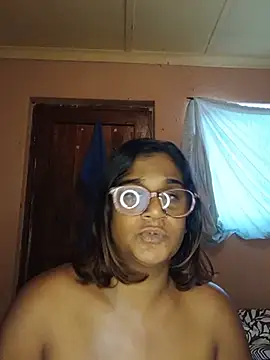 Snapshot of indianstrawberrylips4u chatting on 06/03/26, 06:03 indianstrawberrylips4u online show from 06/03/26, 06:03