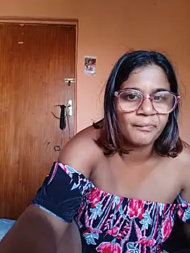 indianstrawberrylips4u online show from 05/15/26, 08:34