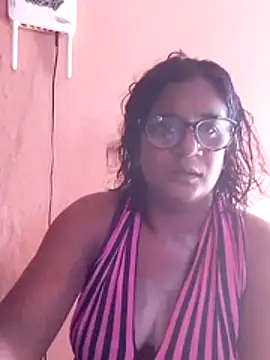 indianstrawberrylips4u online show from 02/25/26, 06:24