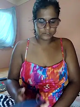 indianstrawberrylips4u online show from 03/19/26, 05:29