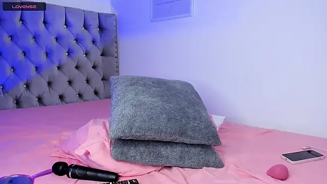 eva cutee  online show from 04/02/26, 08:48