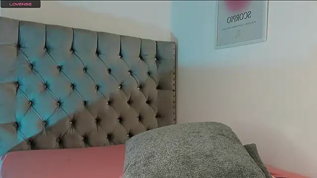 eva cutee  online show from 04/25/26, 01:19