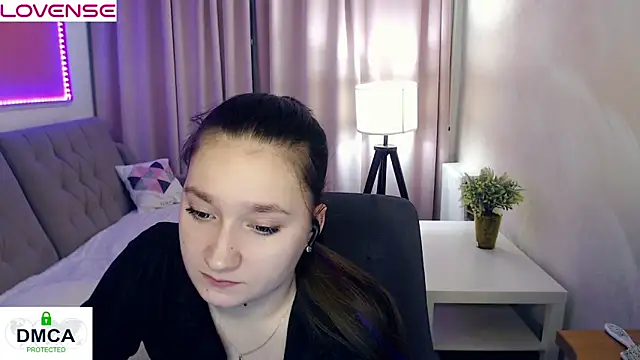 Snapshot of chatting on 02/27/26, 11:10 online show from 02/27/26, 11:10