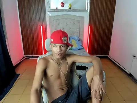 Snapshot of juan_mhata chatting on 06/08/26, 12:49 juan mhata online show from 06/08/26, 12:49