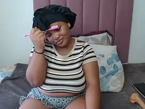 Snapshot of MsSexyAi chatting on 03/02/26, 12:56 MsSexyAi online show from 03/02/26, 12:56