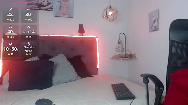 CHERRY DARCK online show from 04/15/26, 03:27