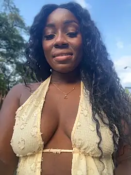 ZarahFerreira online show from 04/29/26, 10:27