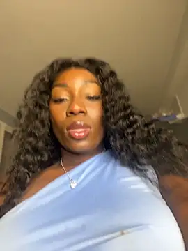 ZarahFerreira online show from 05/04/26, 11:40