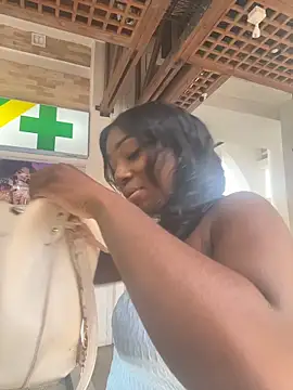 ZarahFerreira online show from 04/05/26, 09:54