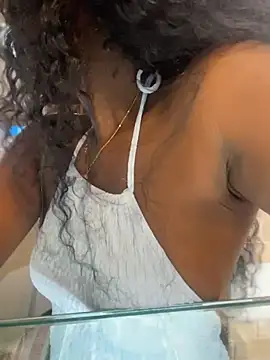 ZarahFerreira online show from 05/01/26, 10:26