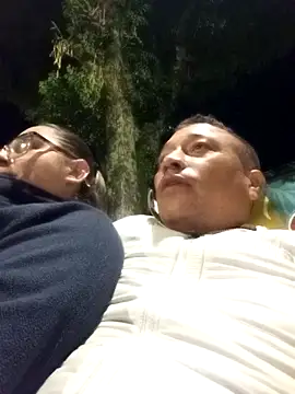 pareja latina2214 online show from 03/25/26, 02:23