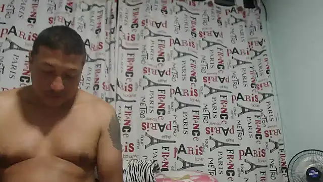 pareja latina2214 online show from 04/08/26, 02:46