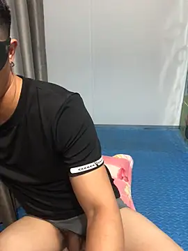  Men 2026 online show from 04/19/26, 08:59