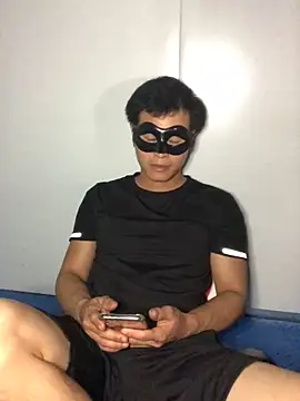  Men 2026 online show from 04/09/26, 12:34