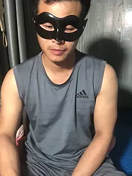  Men 2026 online show from 05/12/26, 05:30