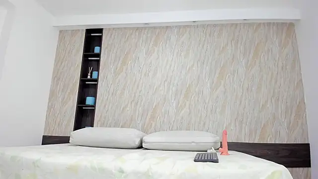 Snapshot of alina_hart chatting on 02/23/26, 03:30 alina hart online show from 02/23/26, 03:30