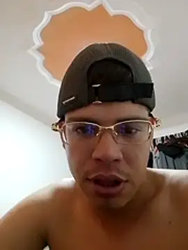 manhotxxx11 online show from 06/24/26, 04:11